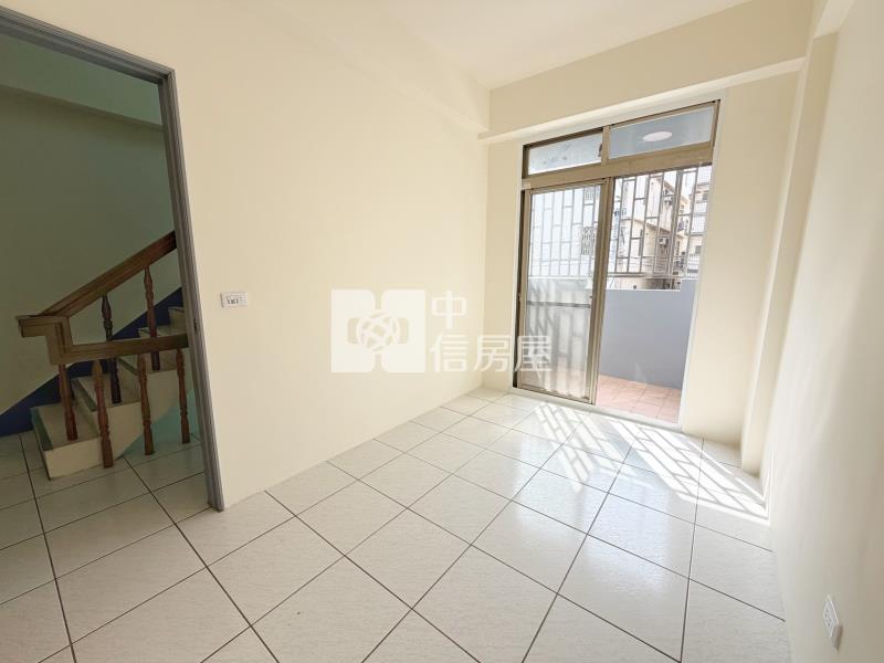 北勢國小前後臨路雙車別墅房屋室內格局與周邊環境