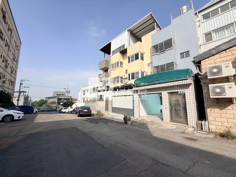 北勢國小前後臨路雙車別墅房屋室內格局與周邊環境