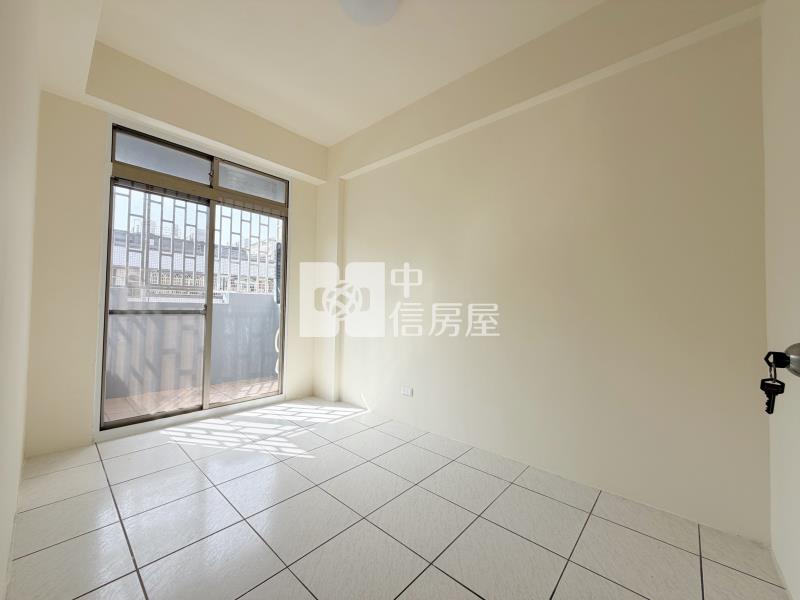 北勢國小前後臨路雙車別墅房屋室內格局與周邊環境