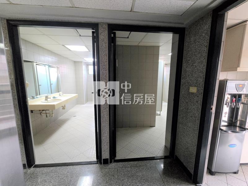 一中商圈優質商辦+車位房屋室內格局與周邊環境