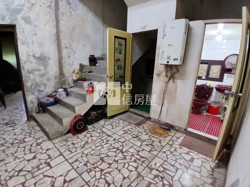 觀音崙坪合法農舍房屋室內格局與周邊環境