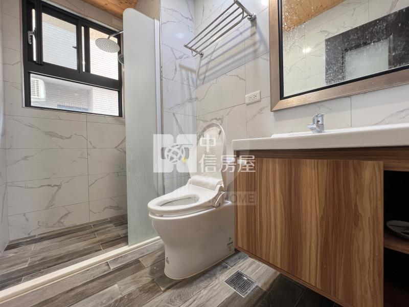 屏東房屋-東港內關帝輕齡2房(波麗士華廈區)房屋室內格局與周邊環境