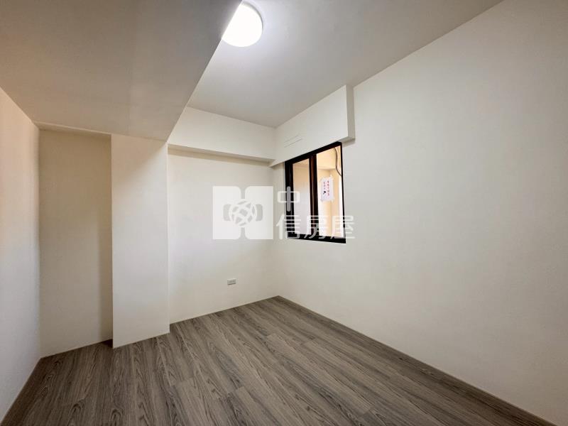 華勛幸福市場邊間三房房屋室內格局與周邊環境