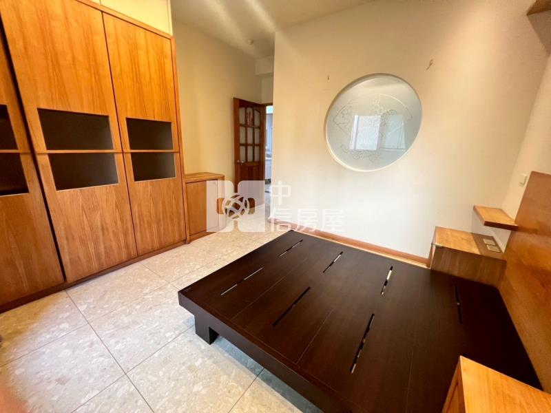 航空VISA二房+車位房屋室內格局與周邊環境