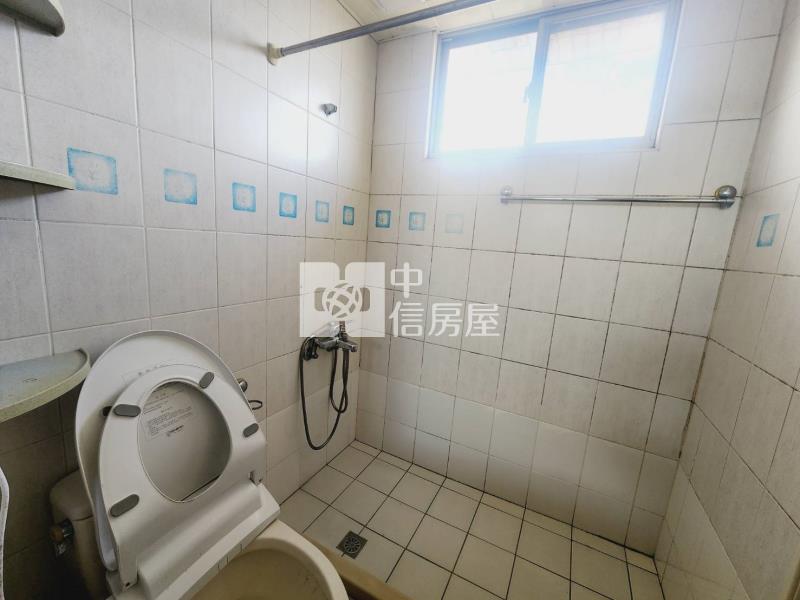 龍安商圈武陵愛買美3房車房屋室內格局與周邊環境