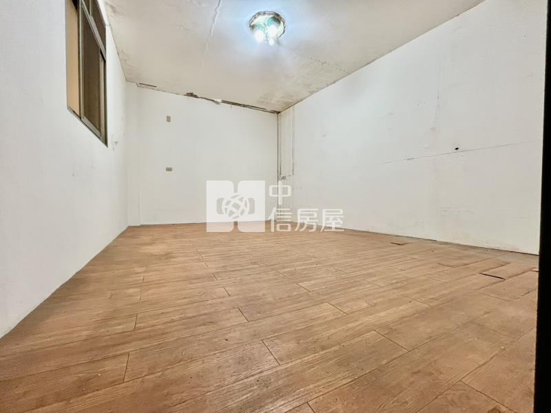 北區精武車站旁大面寬角間店面房屋室內格局與周邊環境