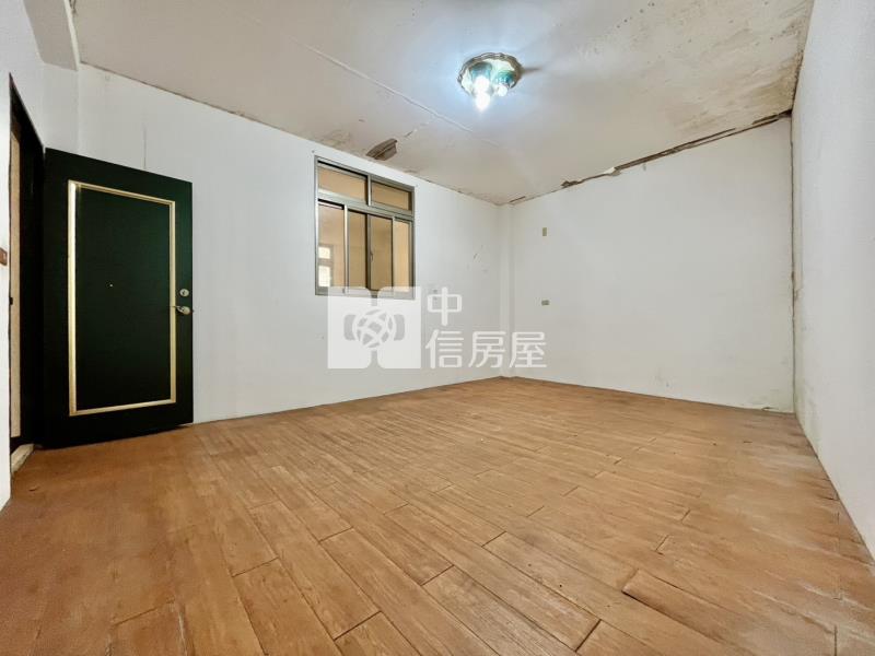 北區精武車站旁大面寬角間店面房屋室內格局與周邊環境