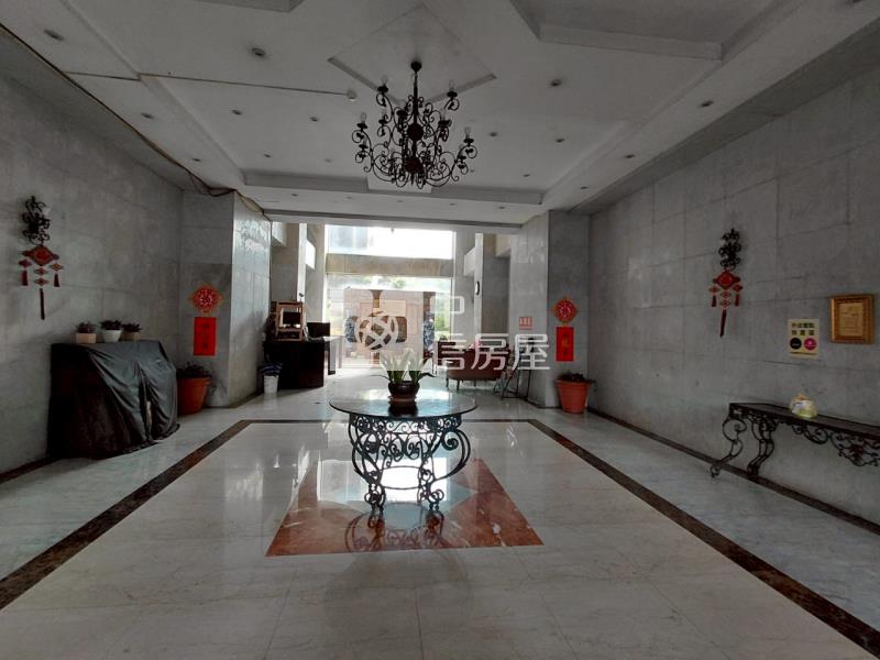 平鎮火車站旁優質二房電梯大樓房屋室內格局與周邊環境