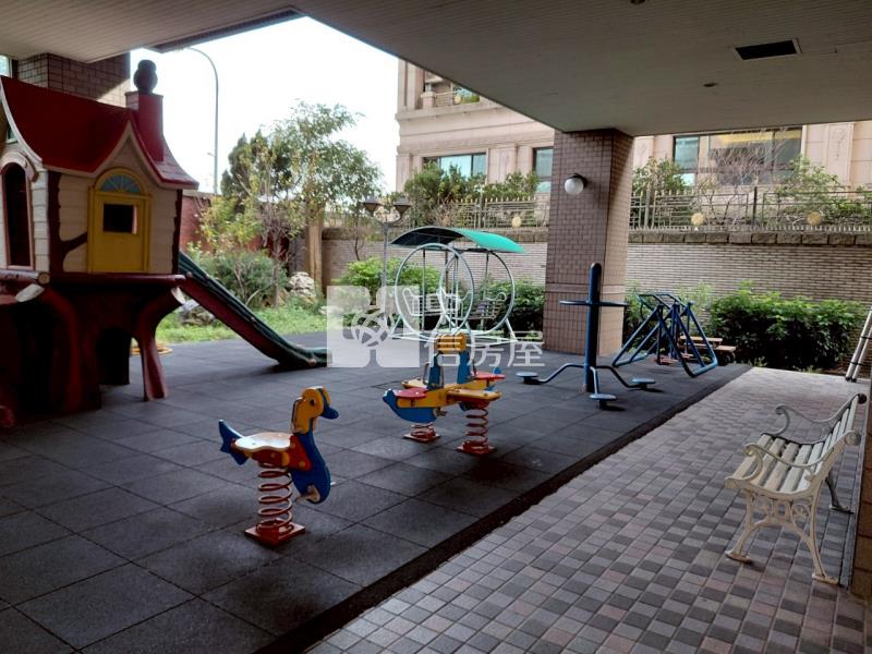 平鎮火車站旁優質二房電梯大樓房屋室內格局與周邊環境