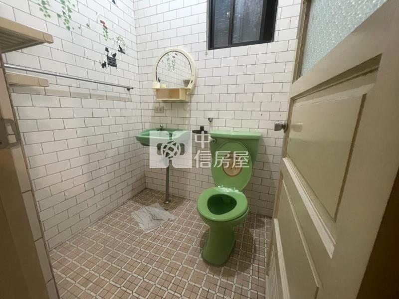 近大江稀有大地坪大面寬透天房屋室內格局與周邊環境