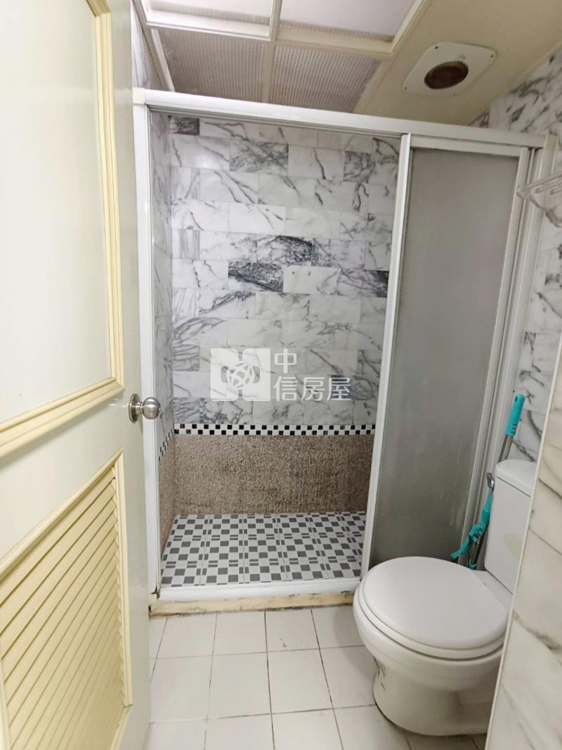 鄉城陽光鎮四房平車房屋室內格局與周邊環境