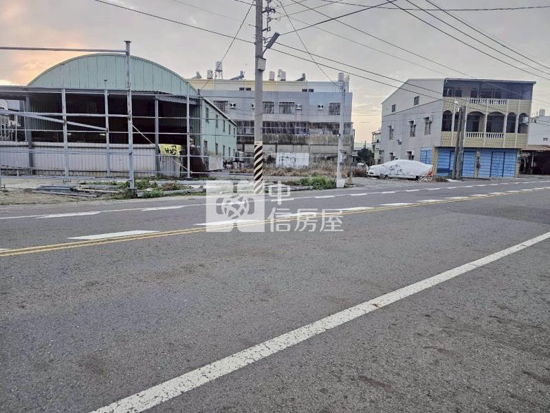 (專)佳興國小旁鄰15米路美建地房屋室內格局與周邊環境