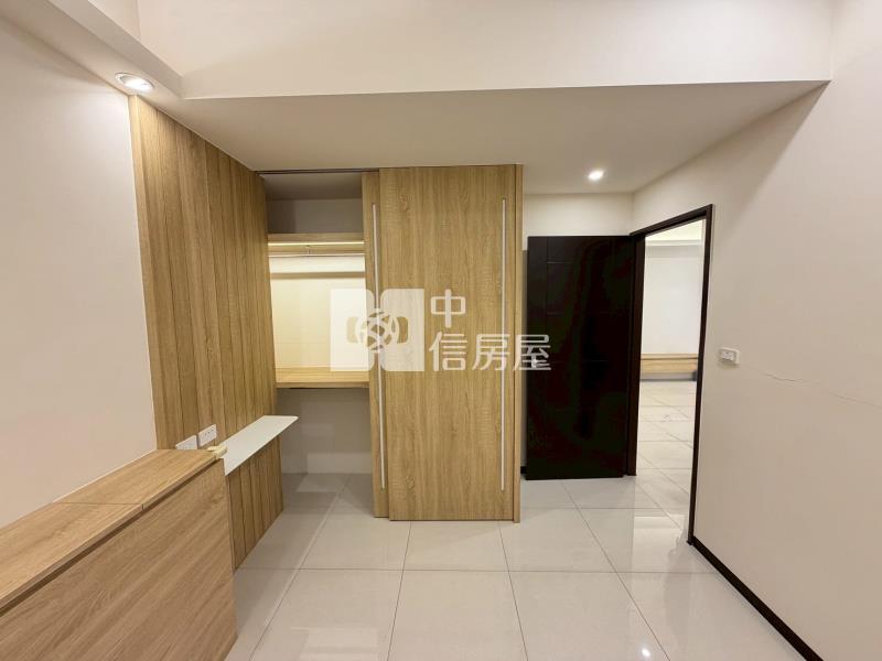 盛築松築2房平車精裝戶房屋室內格局與周邊環境