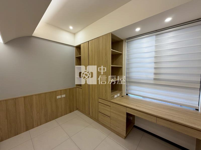 盛築松築2房平車精裝戶房屋室內格局與周邊環境