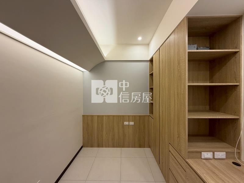 盛築松築2房平車精裝戶房屋室內格局與周邊環境