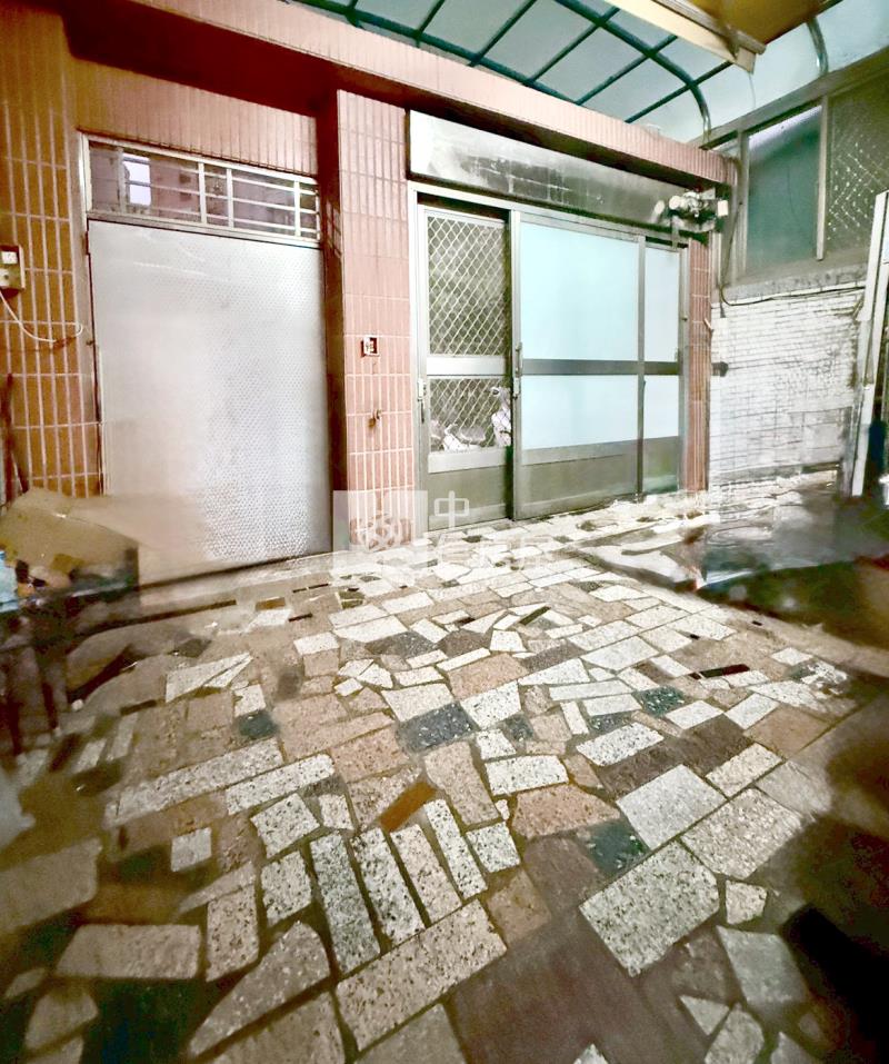 南屯黎明整棟透天房屋室內格局與周邊環境