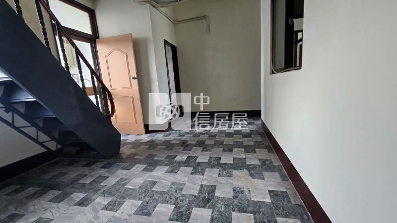 中路特區旁低總價大4房公寓(中信卓越團隊)房屋室內格局與周邊環境