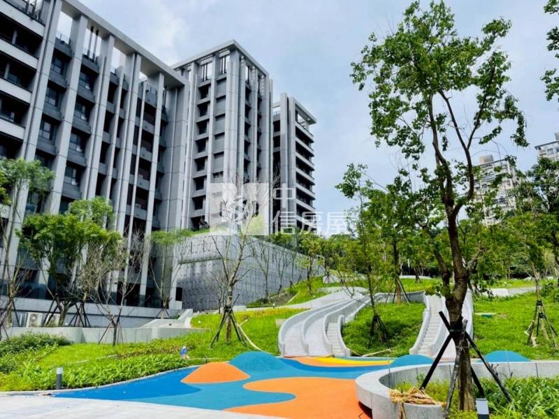 ▲新橫濱精美大三房平面車位房屋室內格局與周邊環境