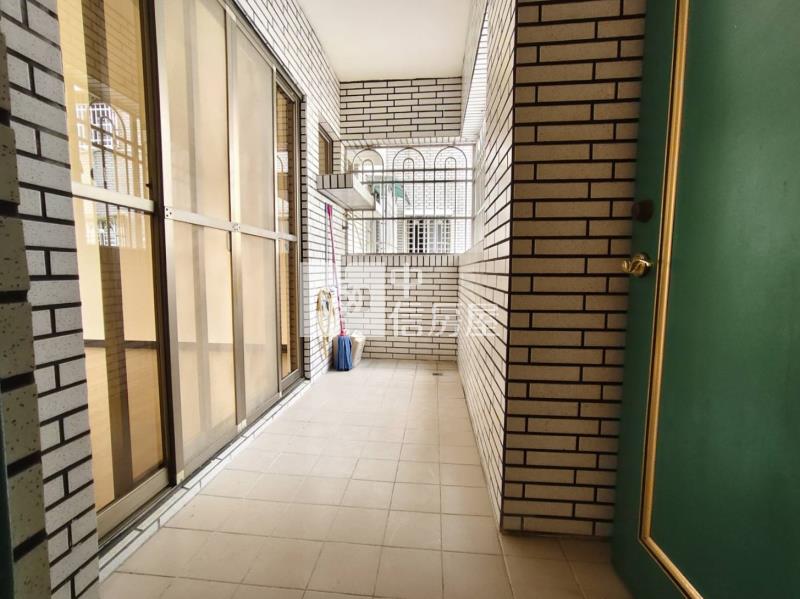 大寮中山學府景觀三房平車房屋室內格局與周邊環境