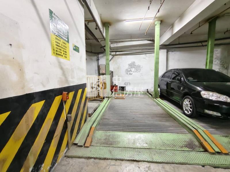 神仙家庭三房雙車位房屋室內格局與周邊環境