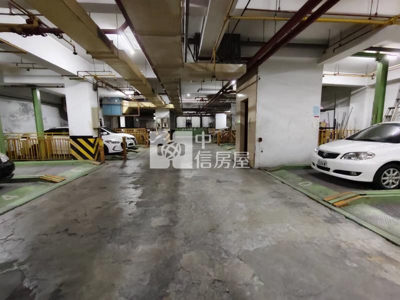 神仙家庭三房雙車位房屋室內格局與周邊環境