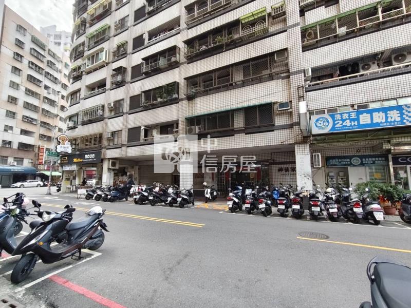 神仙家庭三房雙車位房屋室內格局與周邊環境