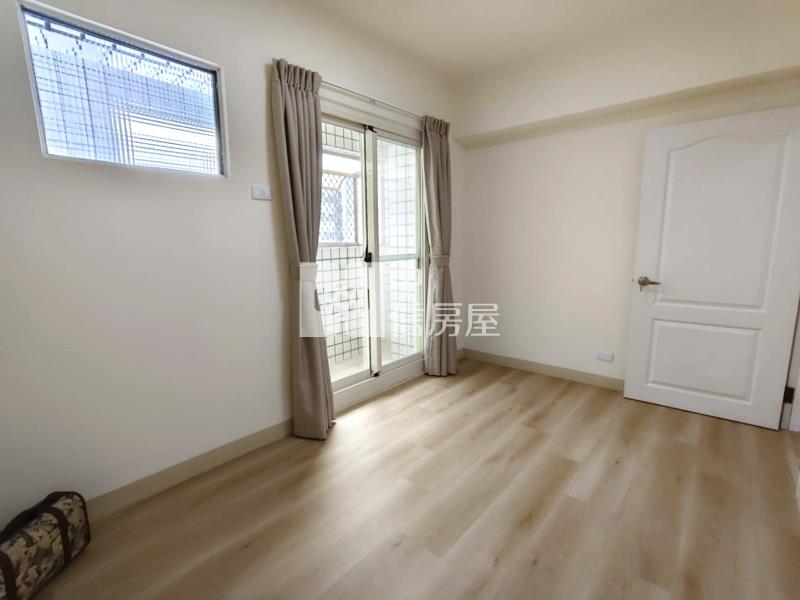 神仙家庭三房雙車位房屋室內格局與周邊環境