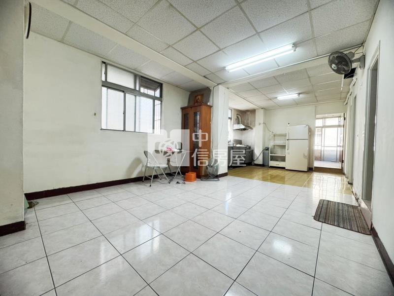 文中捷運站低總價三房公寓房屋室內格局與周邊環境