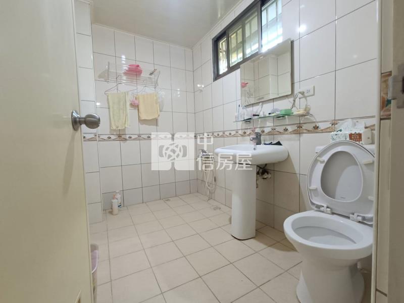 太平@金玉滿堂@邊間大透天房屋室內格局與周邊環境