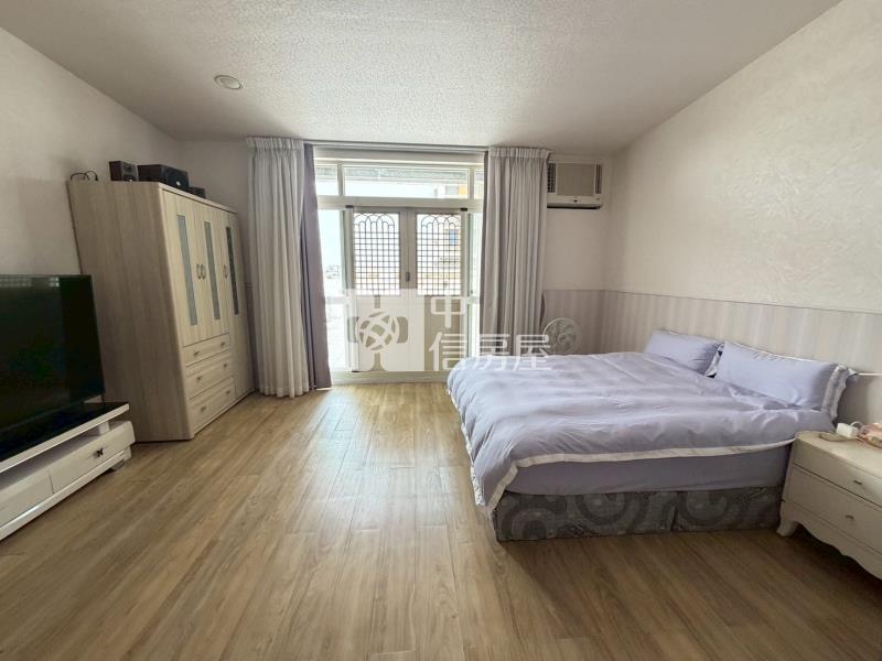 雲林路家樂福商圈黃金店面房屋室內格局與周邊環境