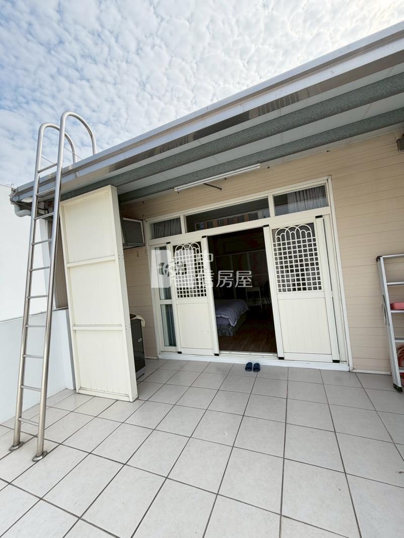 雲林路家樂福商圈黃金店面房屋室內格局與周邊環境