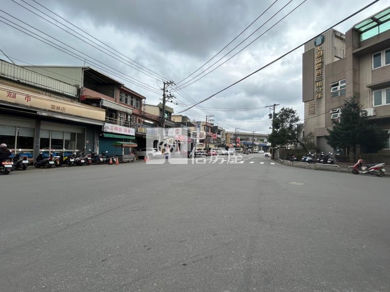 大園稀有鈔值店住房屋室內格局與周邊環境