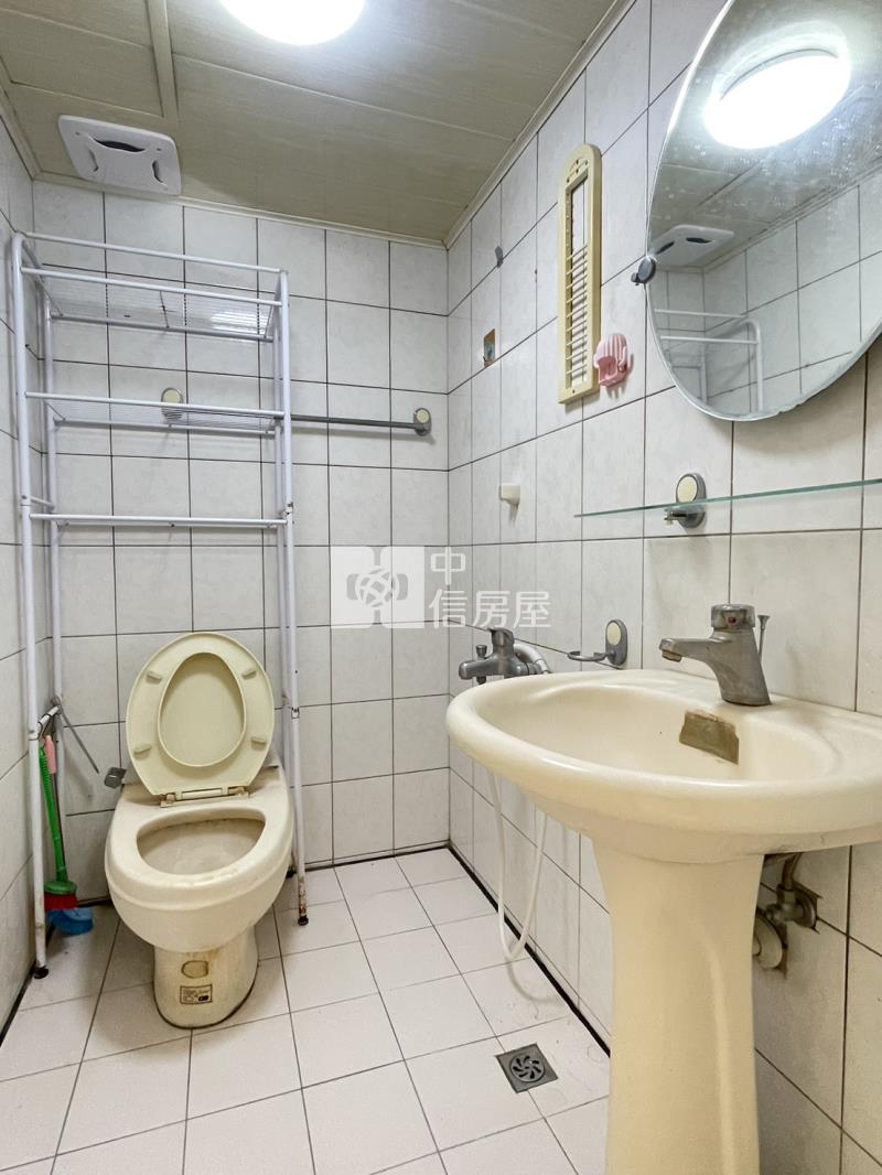 文心崇德3房雙平車捷運宅房屋室內格局與周邊環境