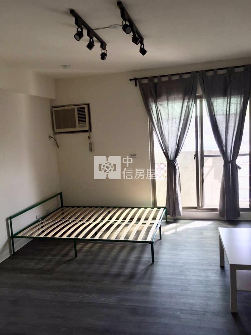 新時代LaLaport百貨圈套房附車位房屋室內格局與周邊環境