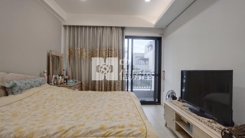 閑谷。世外桃源。前庭後院邊間別墅可停雙車房屋室內格局與周邊環境