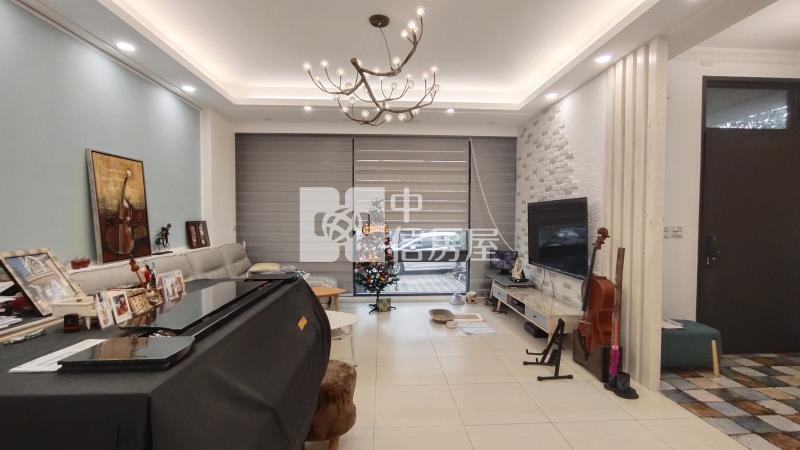 閑谷。世外桃源。前庭後院邊間別墅可停雙車房屋室內格局與周邊環境