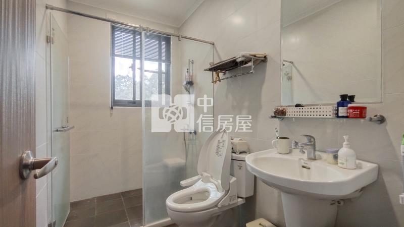 閑谷。世外桃源。前庭後院邊間別墅可停雙車房屋室內格局與周邊環境