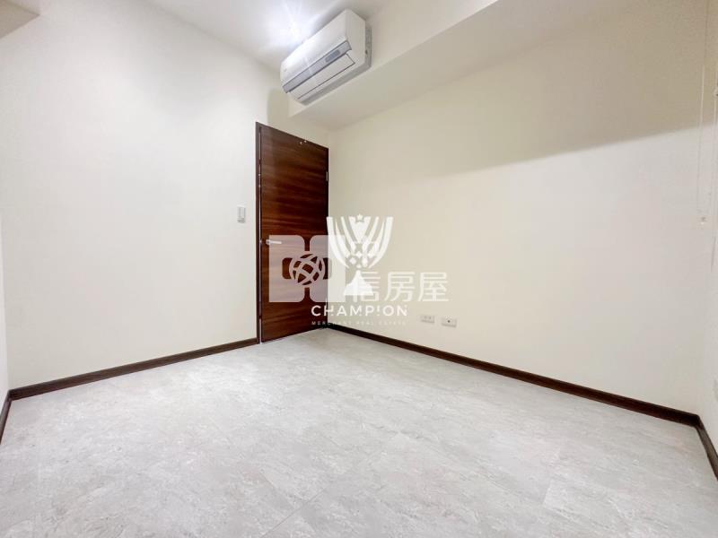 【冠軍】星野區玄關戶兩房車房屋室內格局與周邊環境