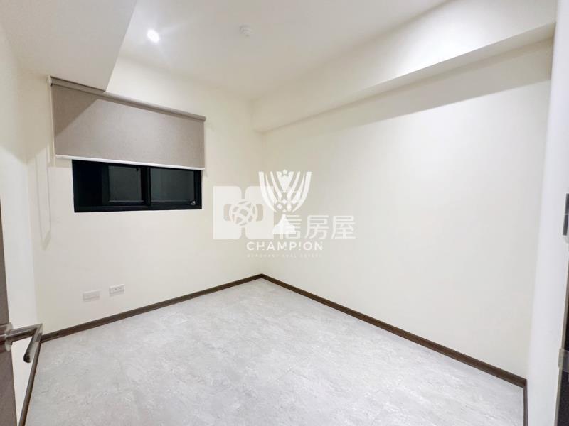 【冠軍】星野區玄關戶兩房車房屋室內格局與周邊環境