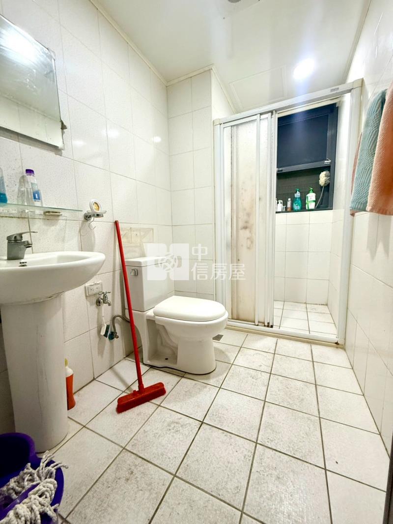 樹孝商圈獨立棟3房平車美屋房屋室內格局與周邊環境