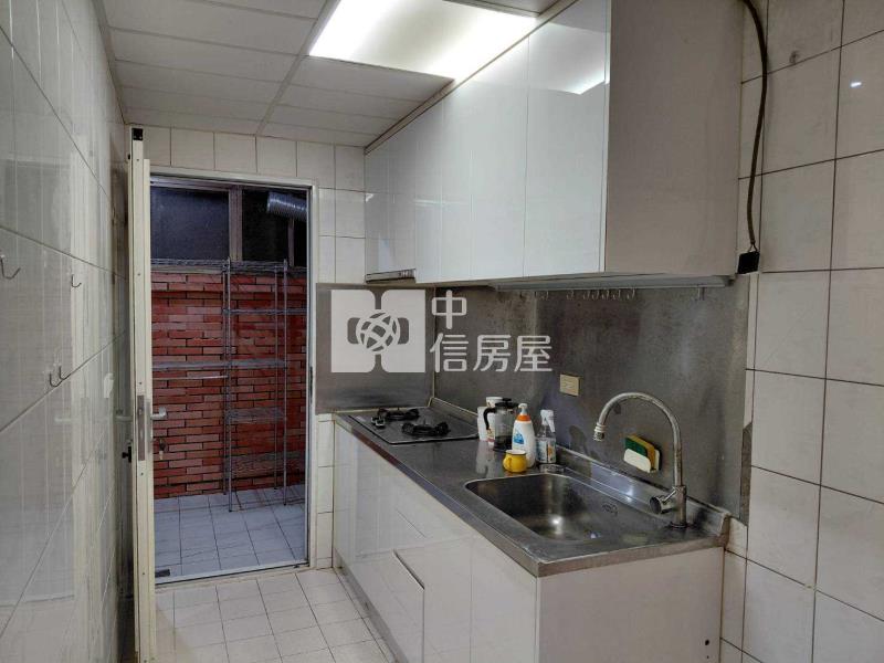 平鎮文化國小中庭花園一樓+平面車位房屋室內格局與周邊環境