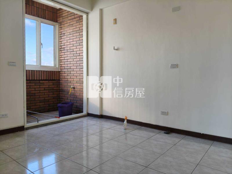 大崙廣涵稀有邊間別墅房屋室內格局與周邊環境