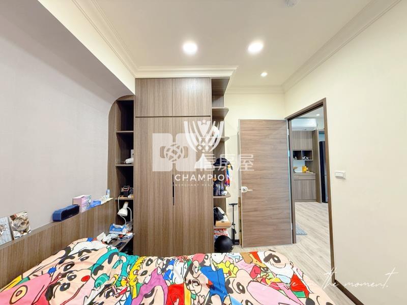 【冠軍】海豔頂樓裝潢兩房車房屋室內格局與周邊環境