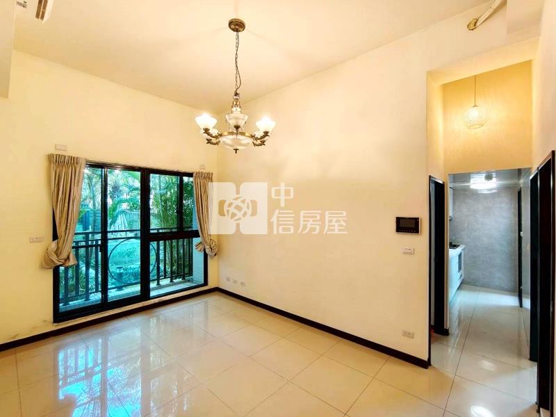 新光重劃寓上樂灣挑高兩房車位房屋室內格局與周邊環境