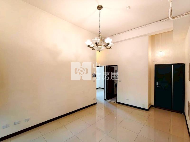 新光重劃寓上樂灣挑高兩房車位房屋室內格局與周邊環境