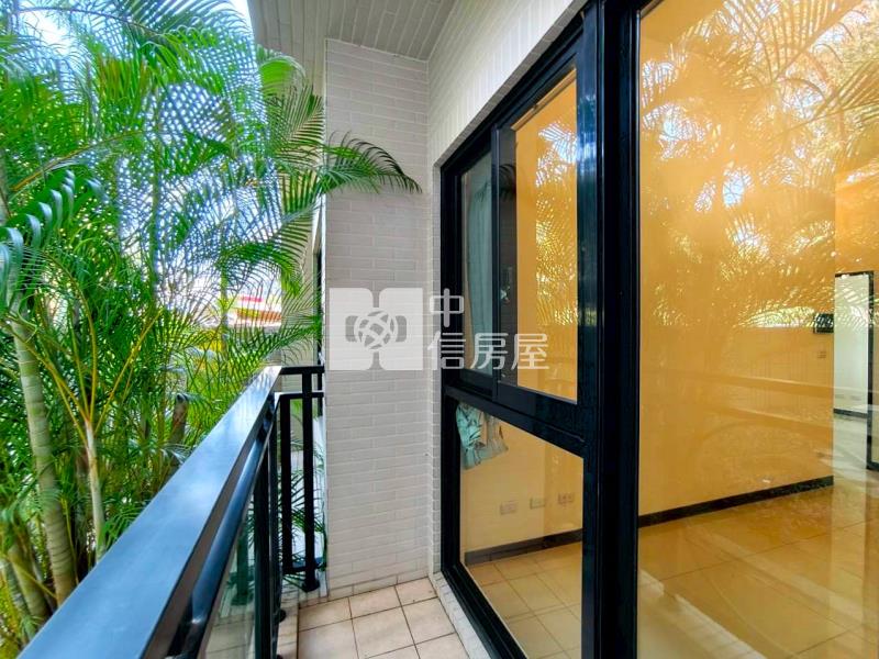 新光重劃寓上樂灣挑高兩房車位房屋室內格局與周邊環境