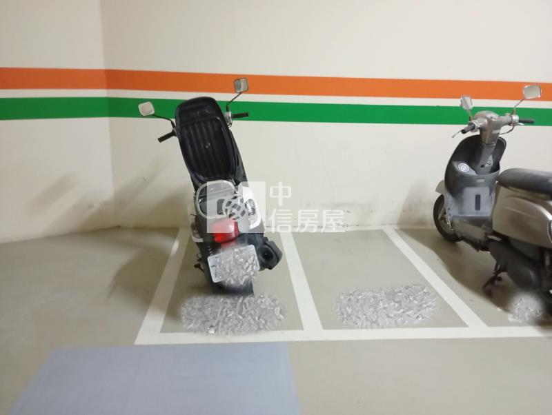 勝美大禮11年屋2房車位美廈房屋室內格局與周邊環境