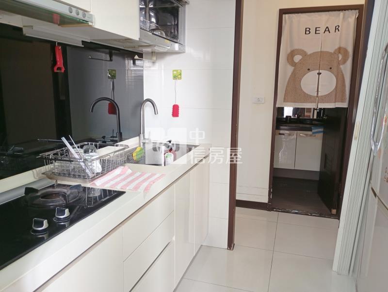 勝美大禮11年屋2房車位美廈房屋室內格局與周邊環境