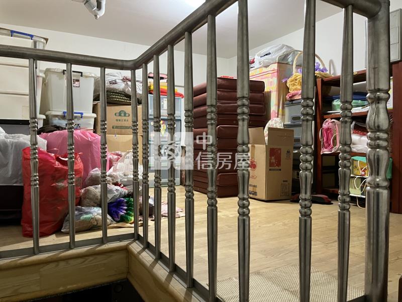 6W25綠景別墅B1車庫透天房屋室內格局與周邊環境