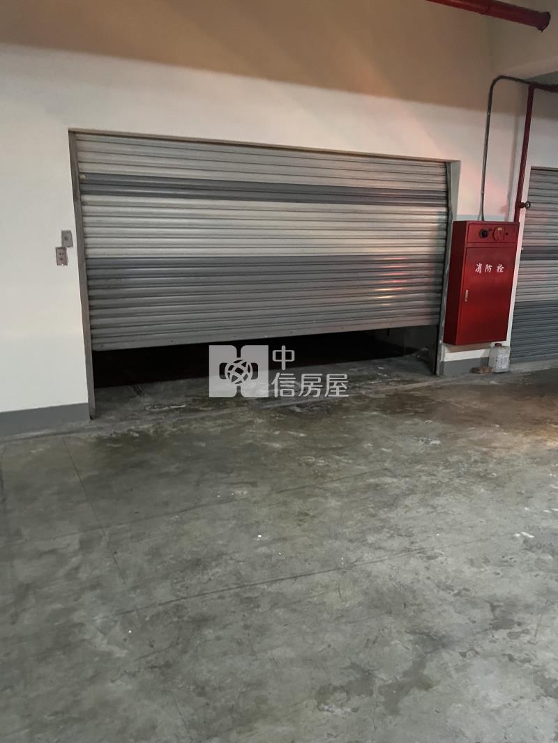 6W25綠景別墅B1車庫透天房屋室內格局與周邊環境